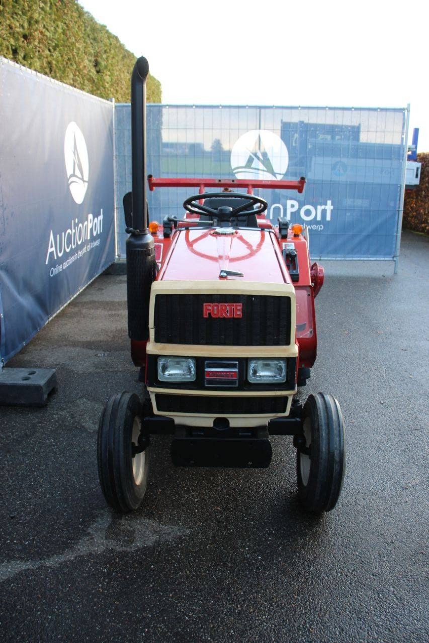 Kleintraktor Yanmar F14 Diesel mit Grubber