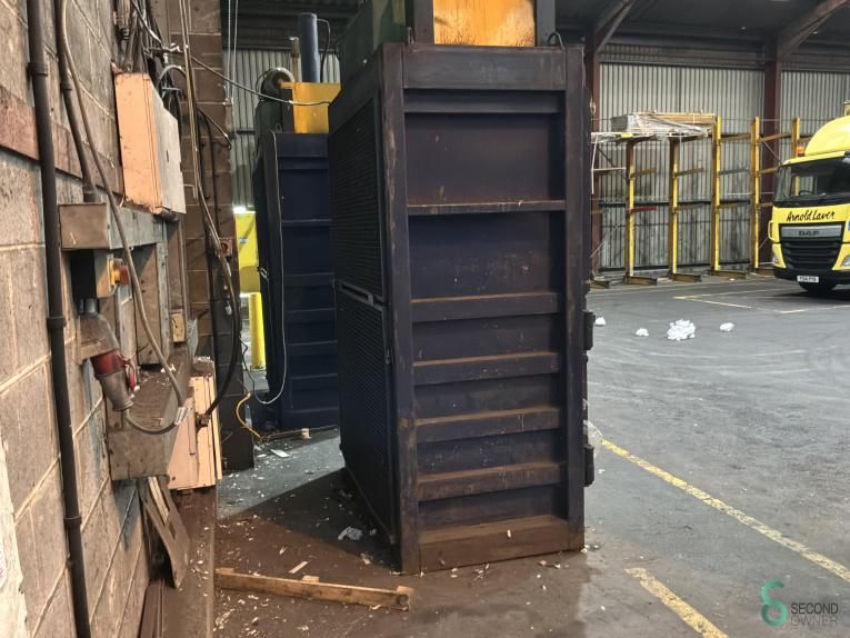 Ballenpressen Kenbay 2005