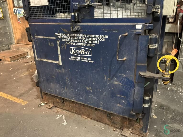 Ballenpressen Kenbay 2005