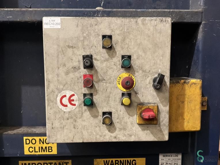 Ballenpressen Kenbay 2005