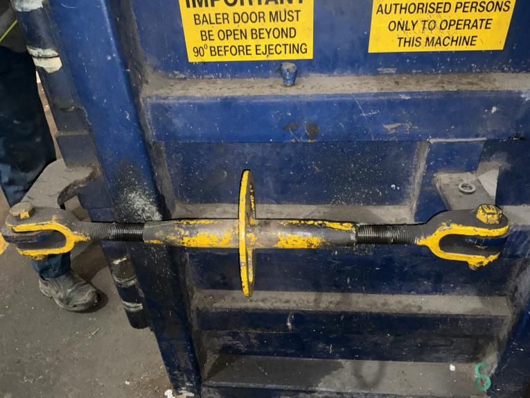 Ballenpressen Kenbay 2005