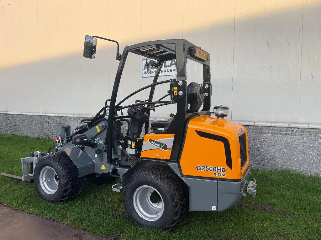 Giant G2500 HD Xtra shovel 4 cill NIEUW! 2026