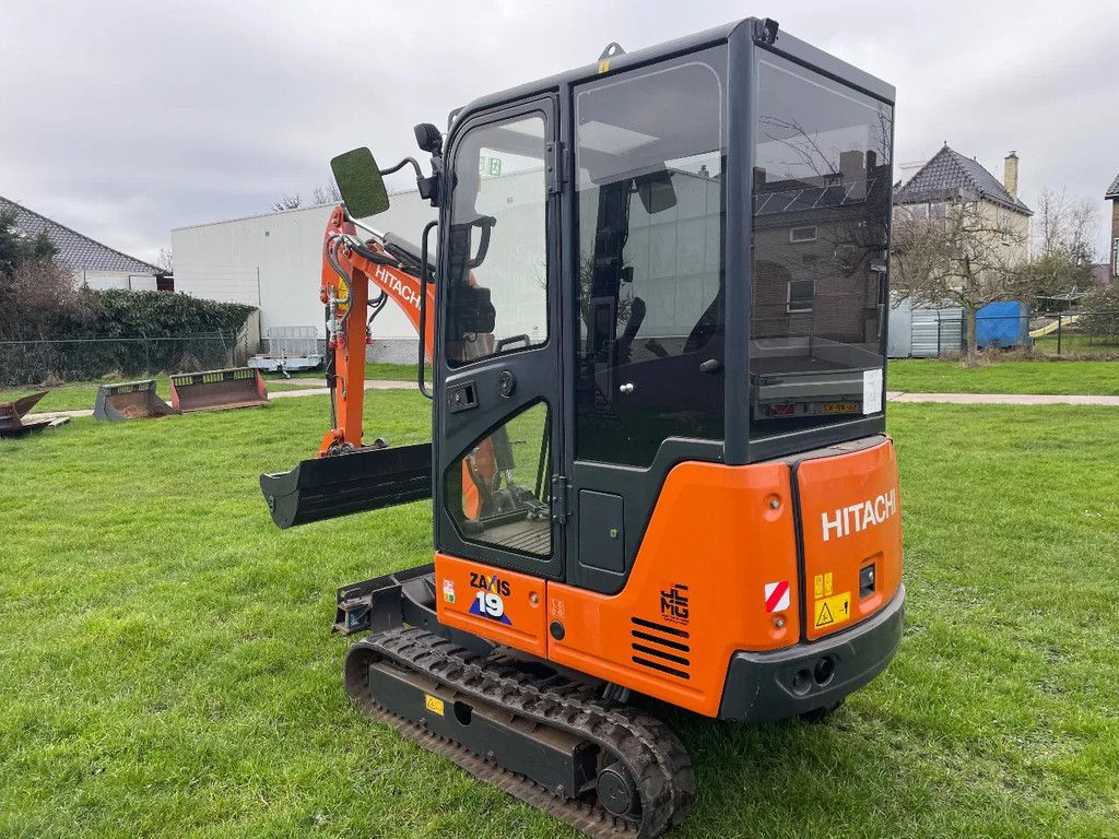 Hitachi ZX19U rupsgraafmachine CW05 hydr snelw met sloopsorteerfunctie slechts 485 uur