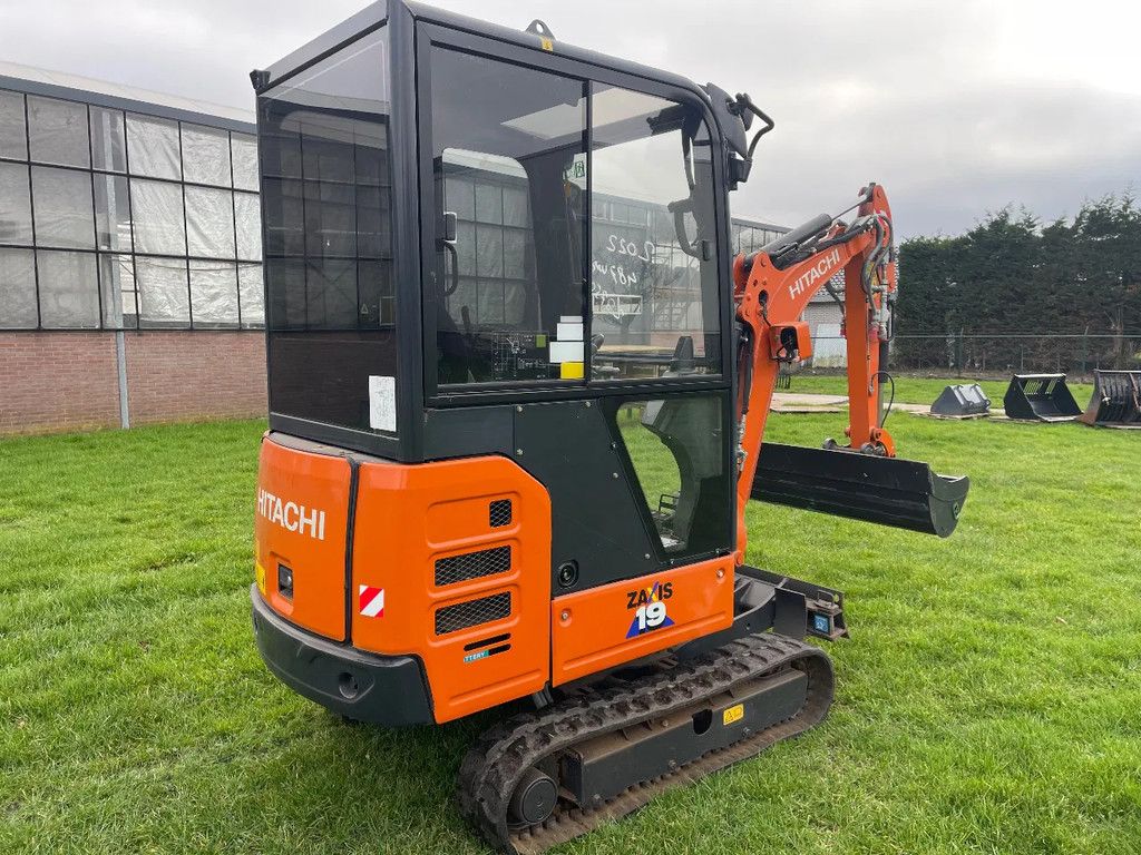 Hitachi ZX19U rupsgraafmachine CW05 hydr snelw met sloopsorteerfunctie slechts 485 uur