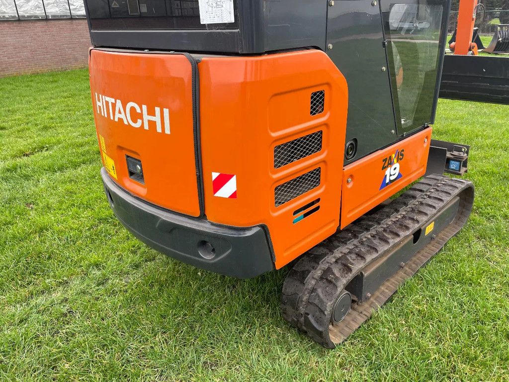 Hitachi ZX19U rupsgraafmachine CW05 hydr snelw met sloopsorteerfunctie slechts 485 uur