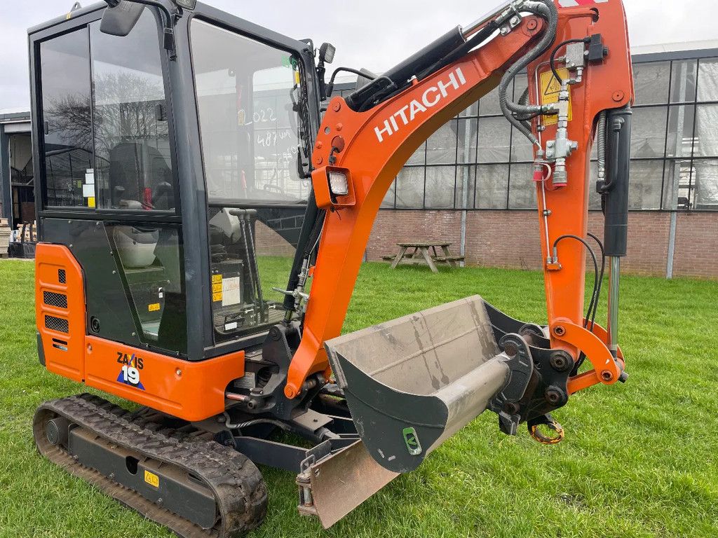 Hitachi ZX19U rupsgraafmachine CW05 hydr snelw met sloopsorteerfunctie slechts 485 uur
