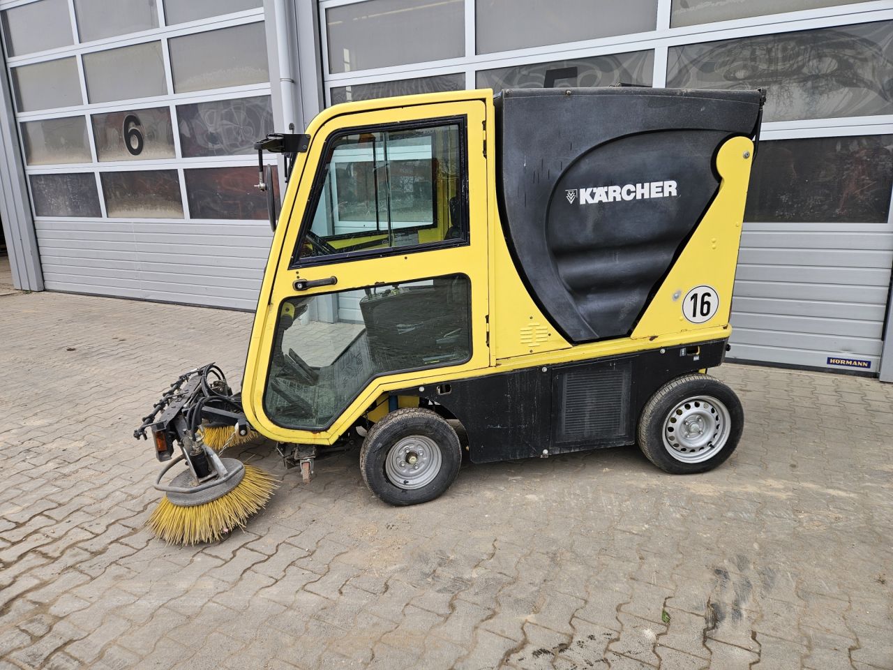 Kärcher TCC1D veegzuigwagen