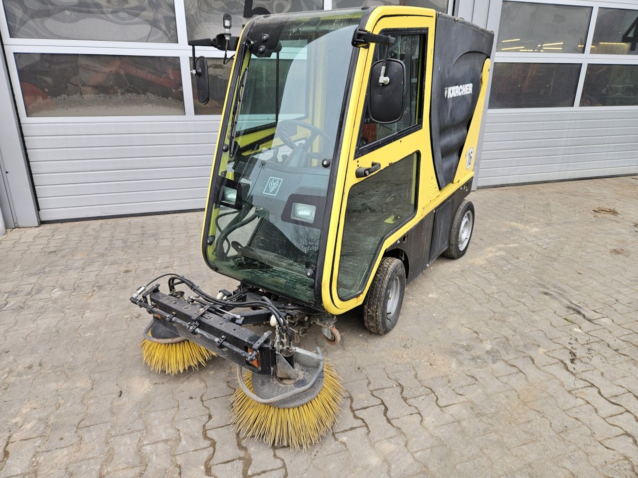 Kärcher TCC1D veegzuigwagen