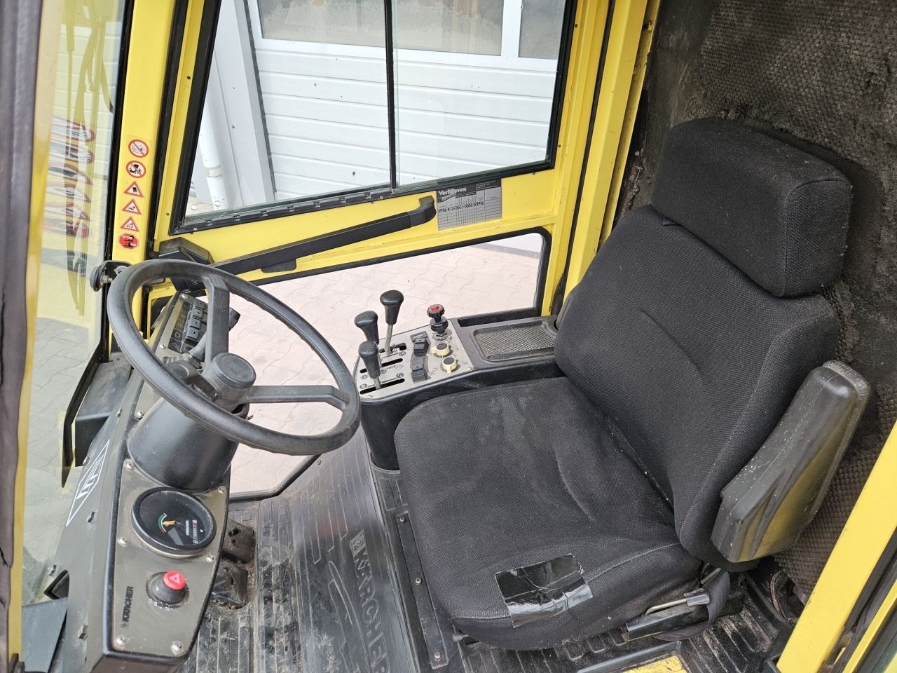 Kärcher TCC1D veegzuigwagen