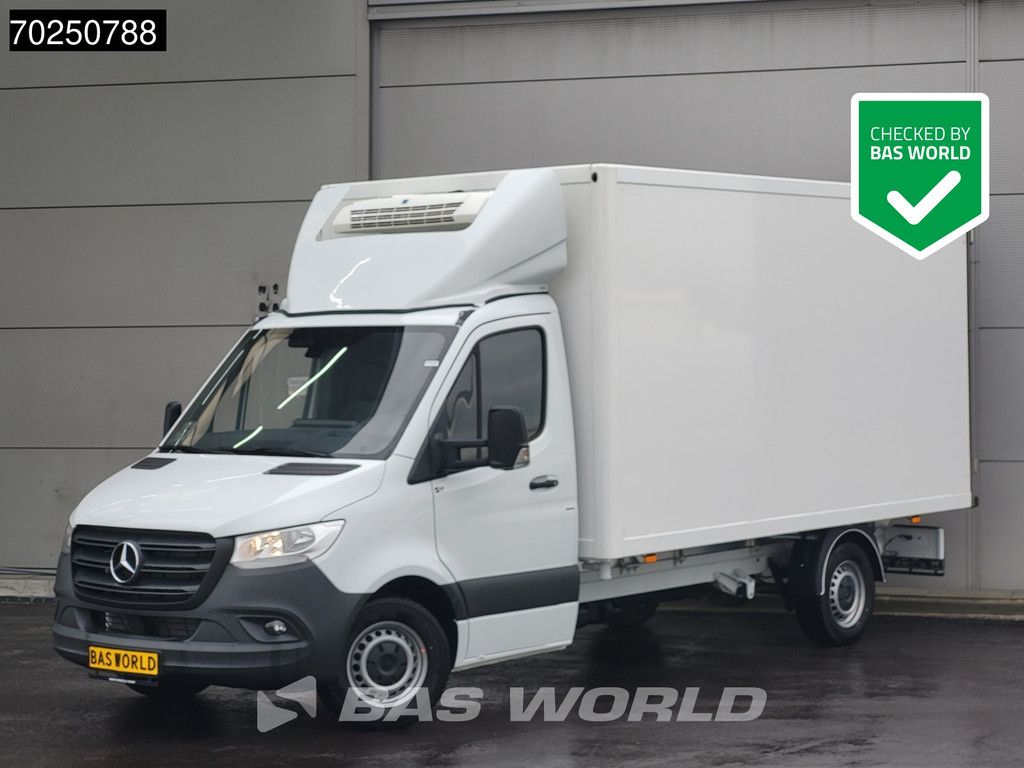 Mercedes Sprinter 317 CDI BPM VRIJ! Koelwagen Automaat Zijdeur 2025-Model Thermo King V-300max 230v-Stekker 170PK Airco Cruise MBUX CarPlay Euro6 Koel Koeler Kühl Kühler Kühlkoffer 16m3 A/C Cruise control