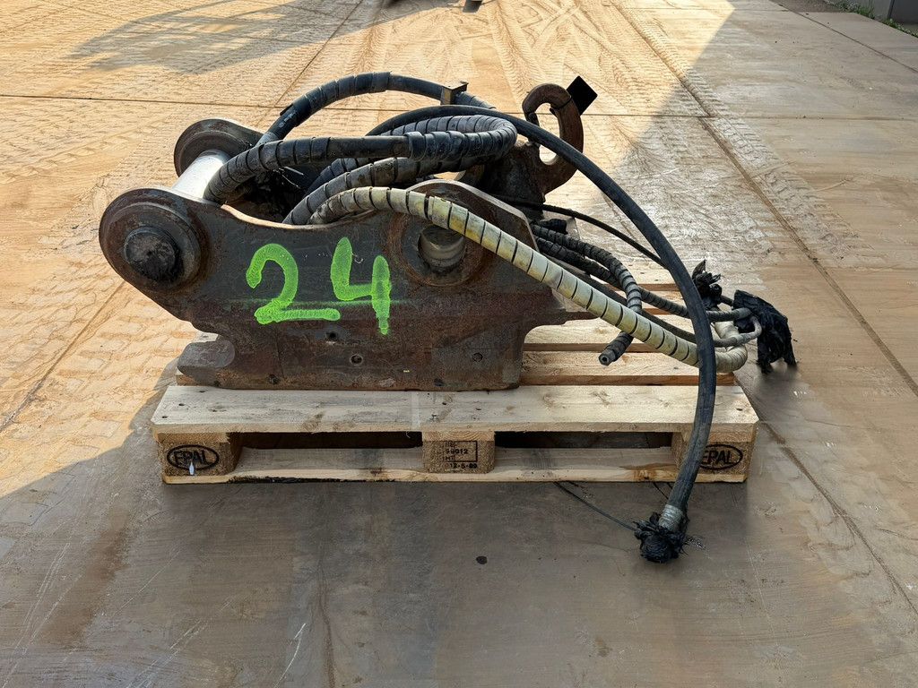 OilQuick OQ80 Quick coupler