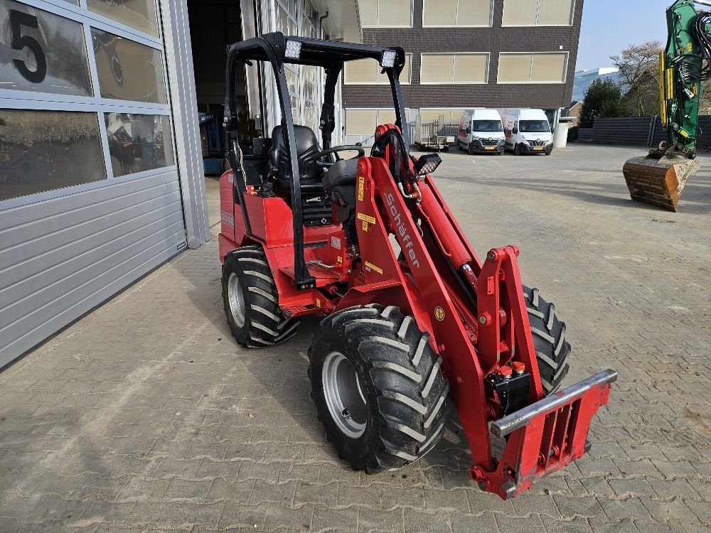 Schäffer 3046 kniklader