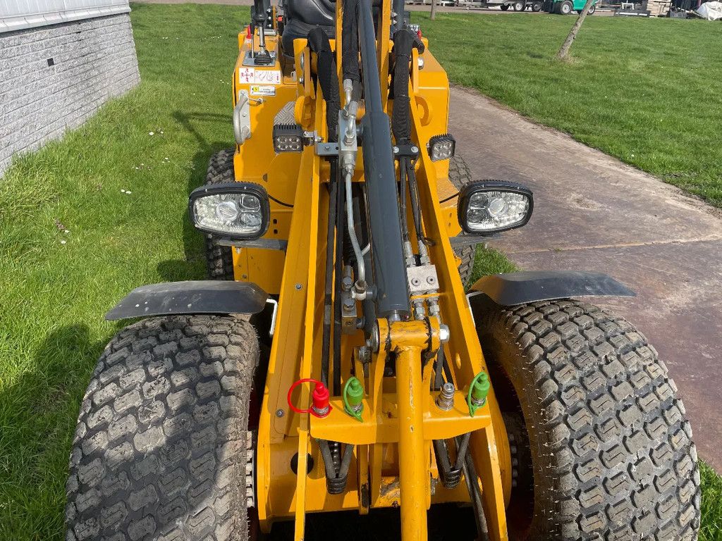 Knikmops KM130 kniklader 2025