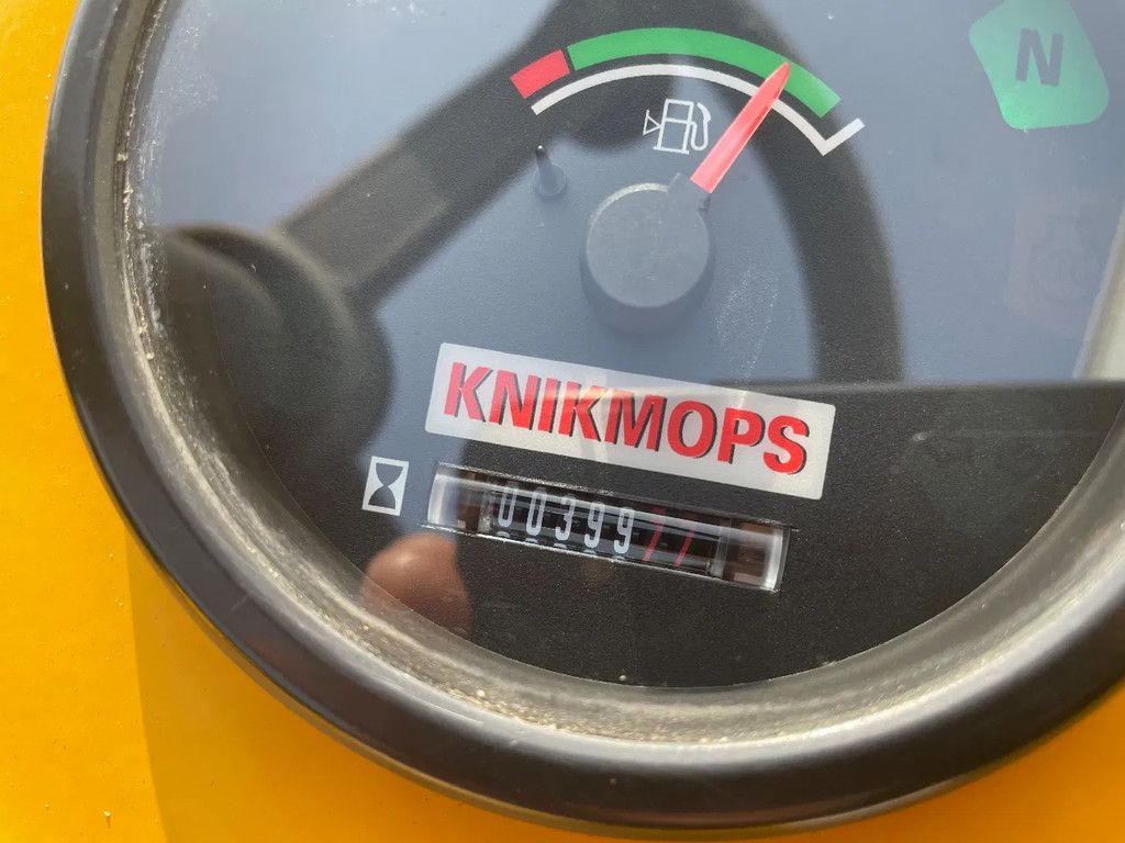 Knikmops KM130 kniklader 2025