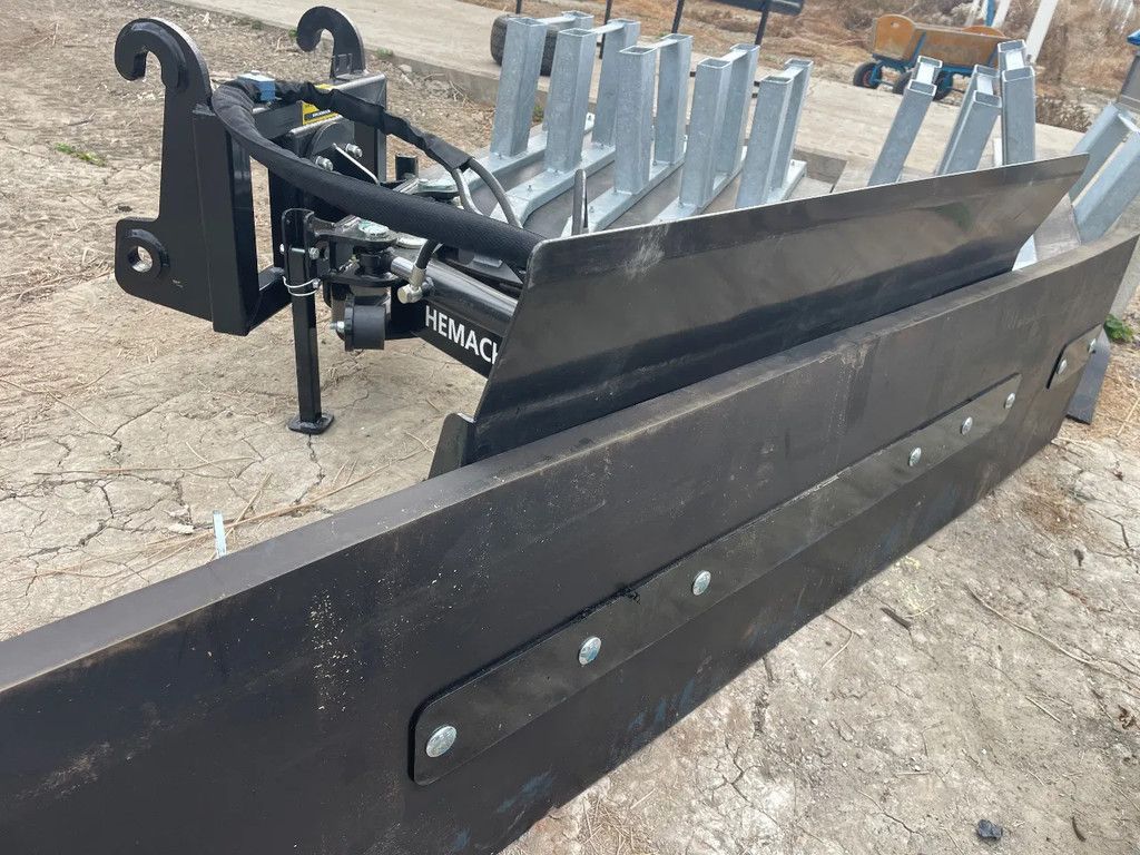 Giant Sneeuwschuif baggerschuif voerschuif 2,20m