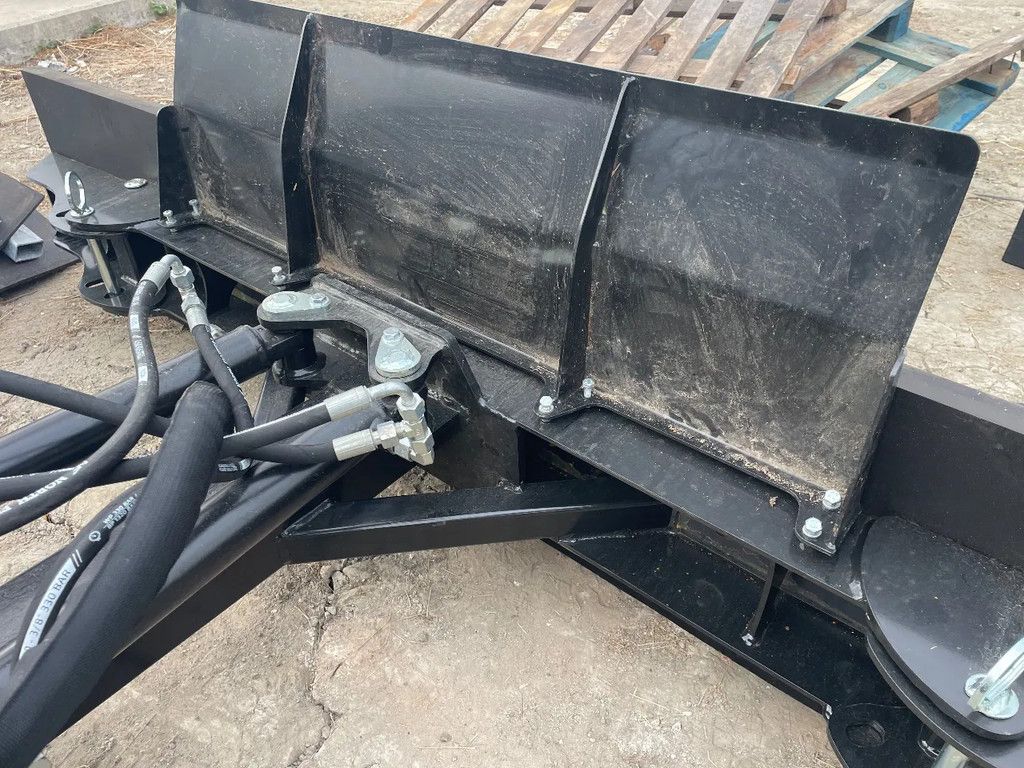 Giant Sneeuwschuif baggerschuif voerschuif 2,20m