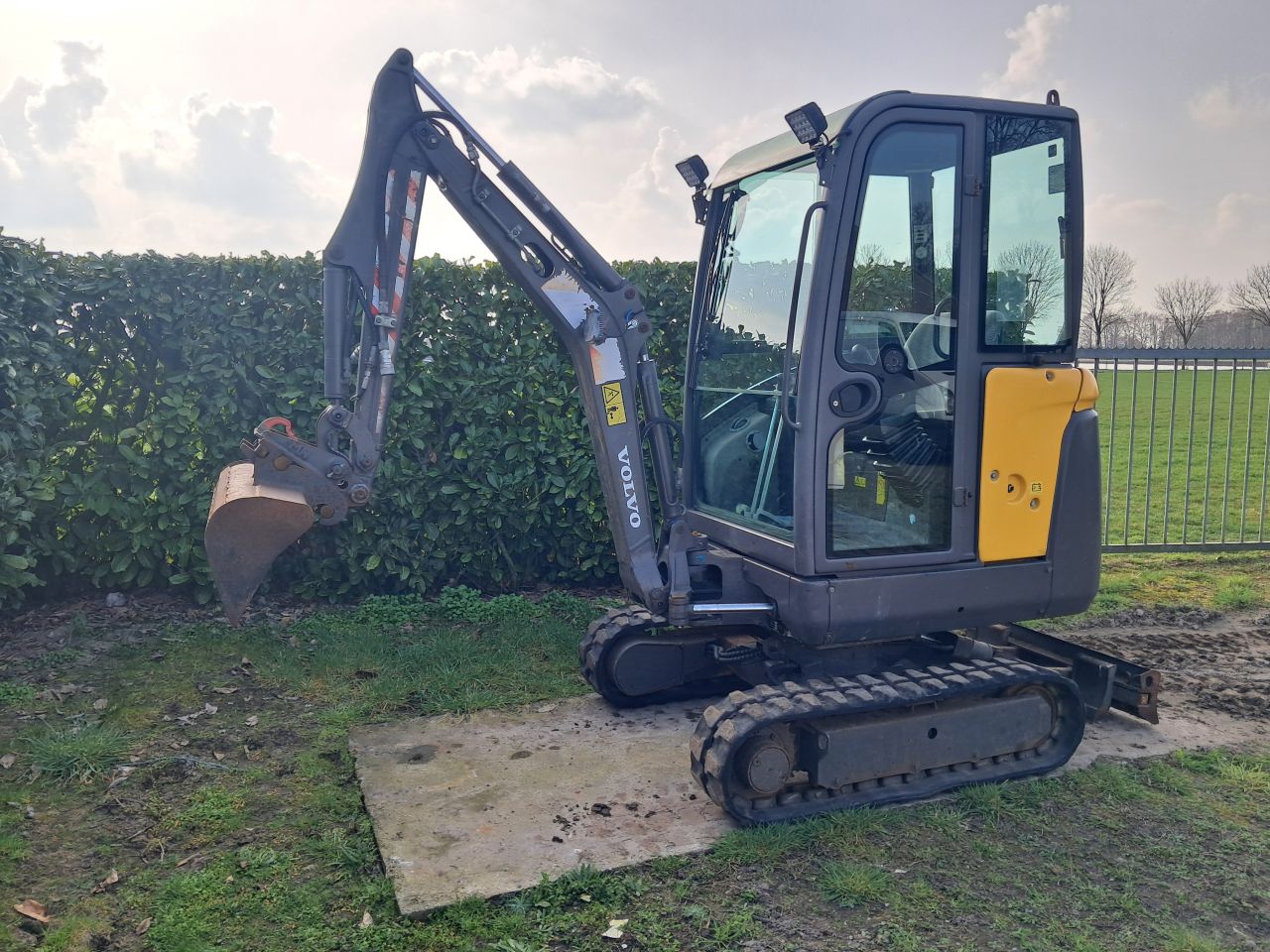 Minigraver Volvo EC 18 C / Minikraan / Graafmachine