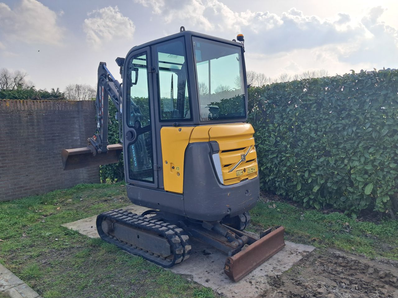 Minigraver Volvo EC 18 C / Minikraan / Graafmachine