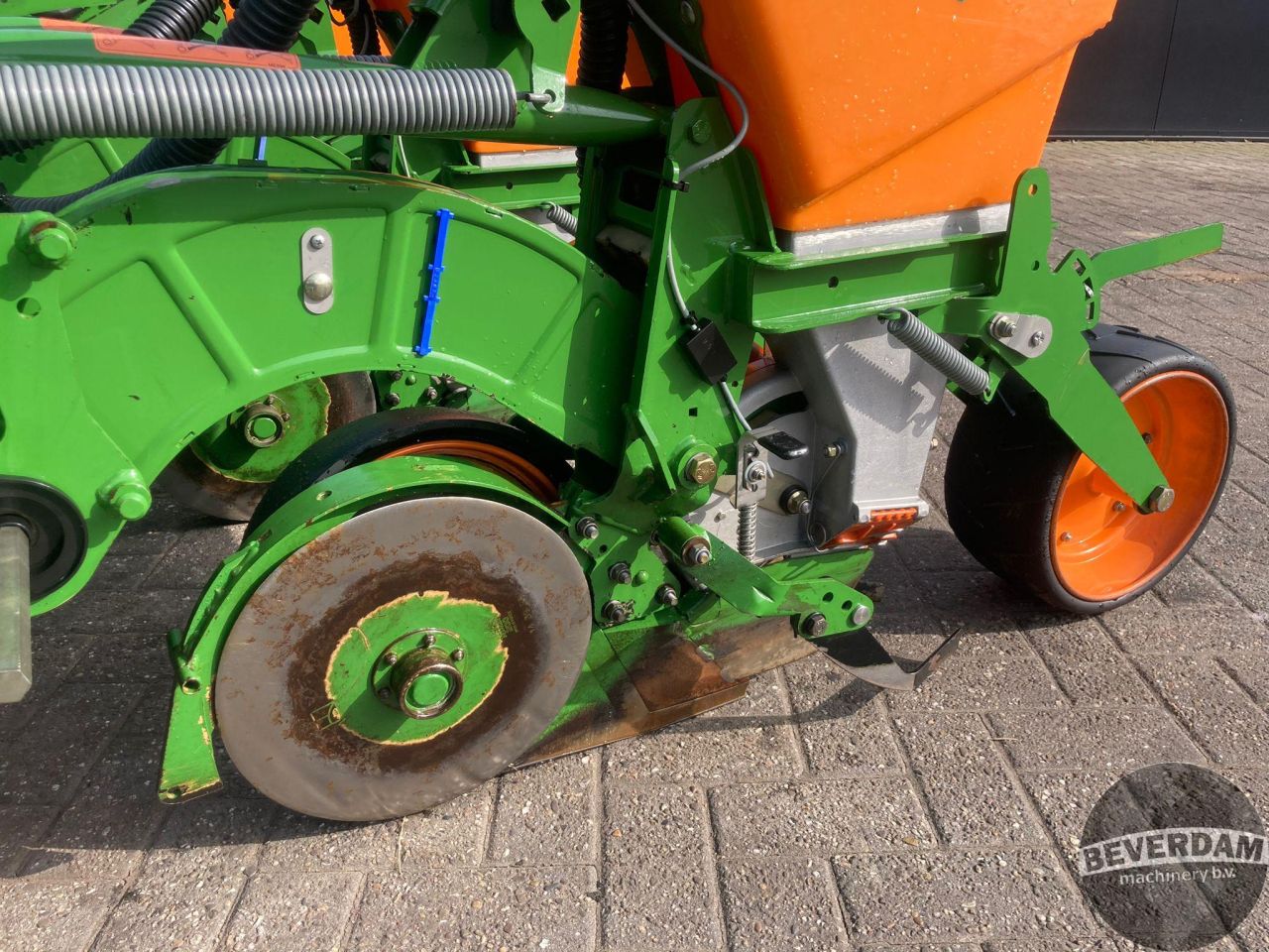 Amazone ED602-K Contour + FRS 104