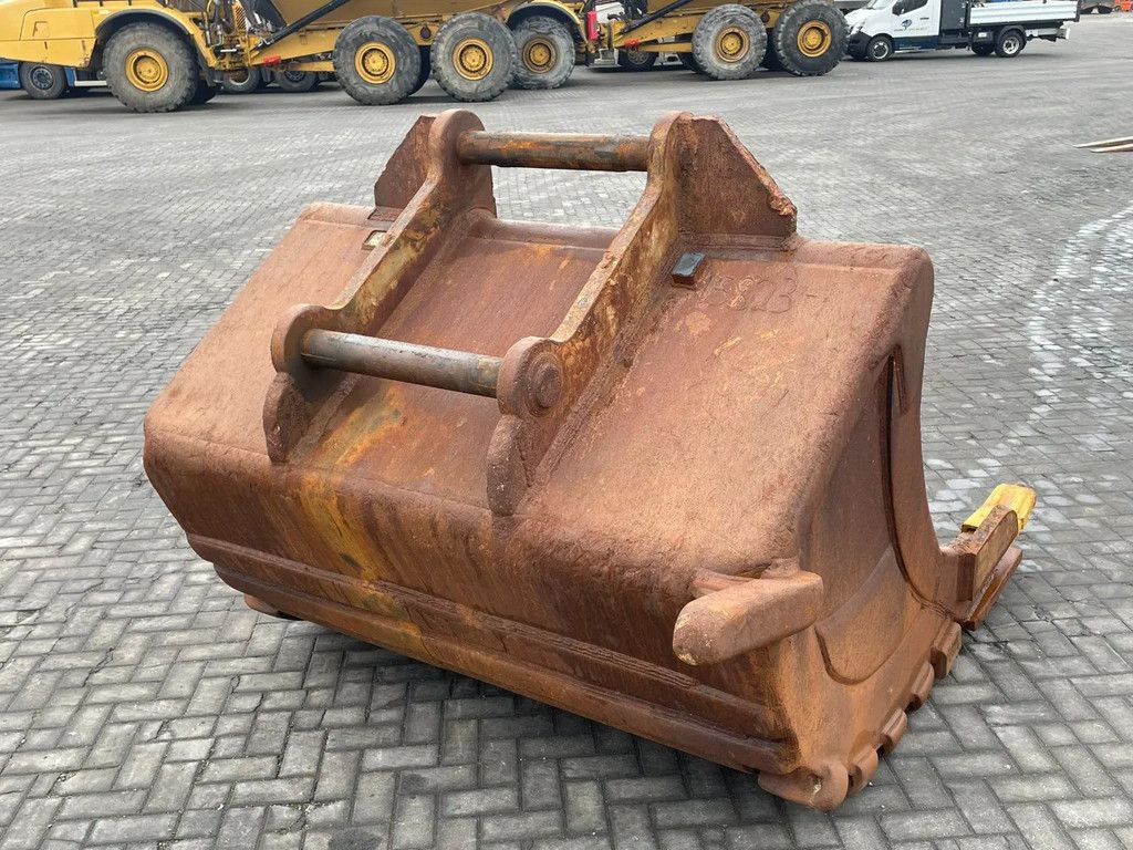 Klepp Mek | S90 | KM90 | TOOTH BUCKET | NEW TEETH | SCHAUFEL
