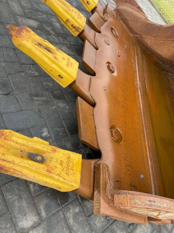 Klepp Mek | S90 | KM90 | TOOTH BUCKET | NEW TEETH | SCHAUFEL