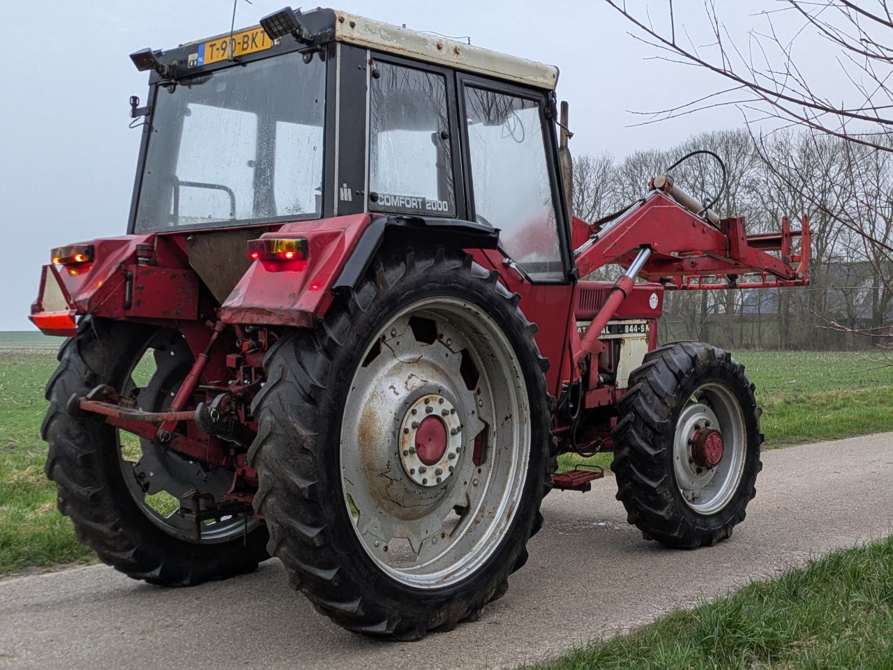 International IHC 844 s