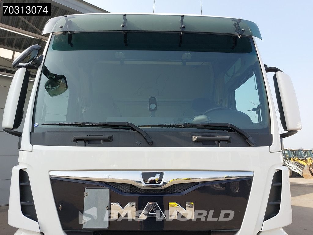MAN TGX 18.500 4X2 XXL Retarder 2xTanks 90%Tyres Standklima
