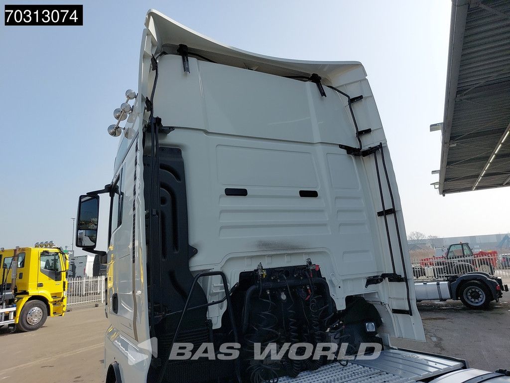 MAN TGX 18.500 4X2 XXL Retarder 2xTanks 90%Tyres Standklima