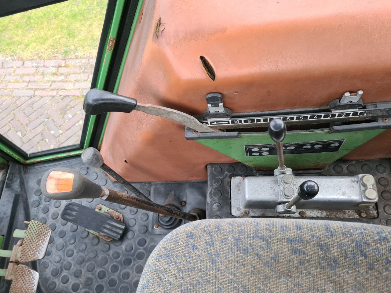 Fendt Farmer 308 LS turbomatik 40 km bak.