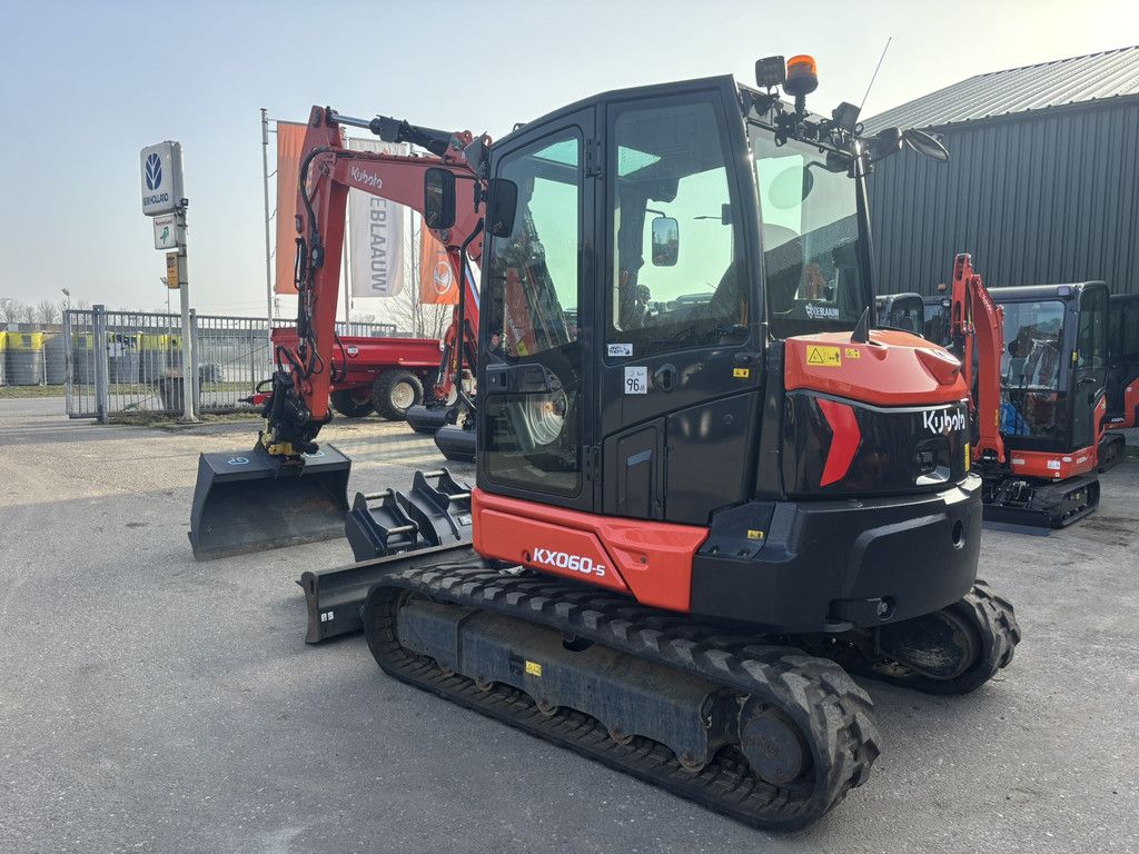 KUBOTA KX060-5