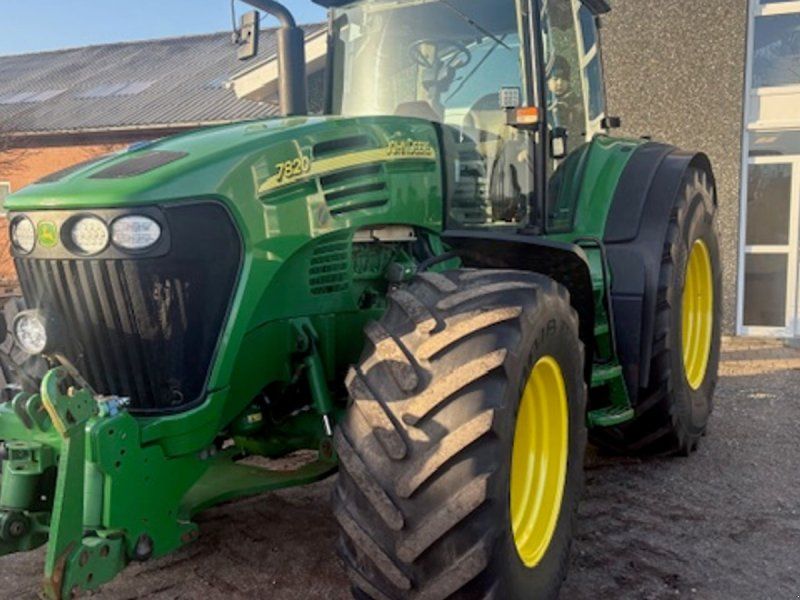 John Deere 7820 Auto Power FRONTLIFT