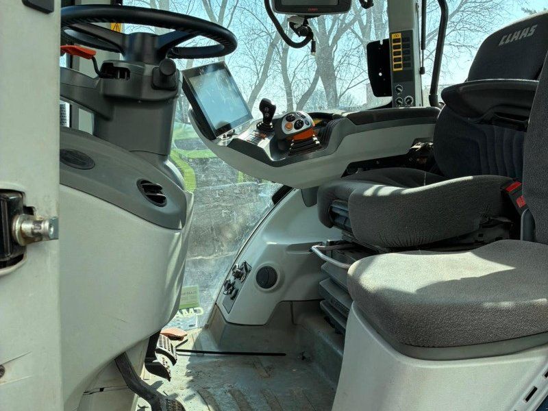 Claas Axion 950 CMATIC