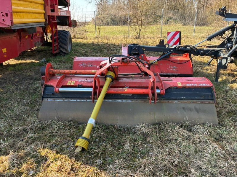 Kuhn BP8300 und BPR 280