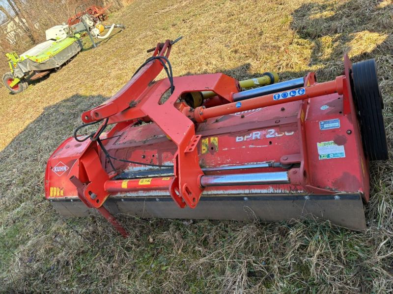 Kuhn BP8300 und BPR 280