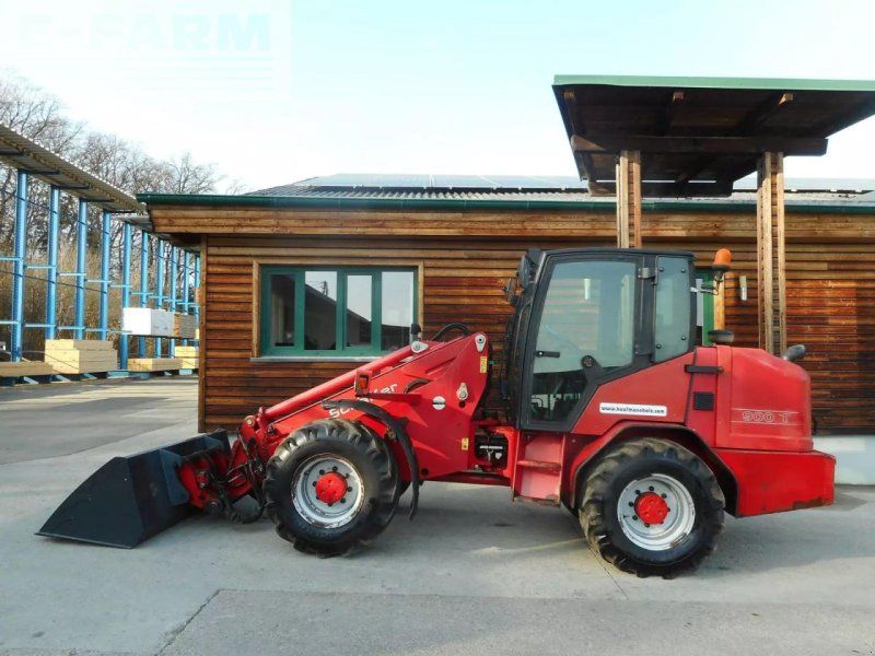 Schäffer 900 t ( 6 tonnen ) mit teleskoparm