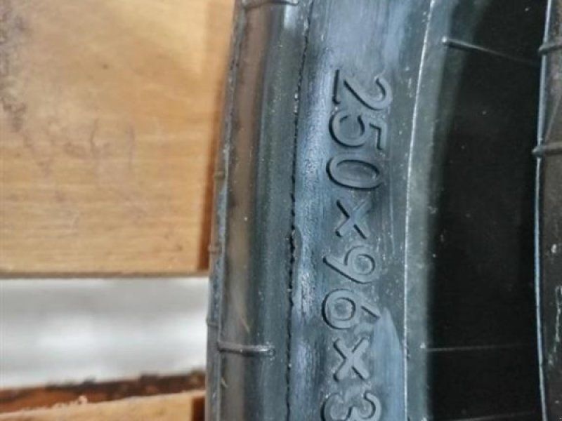 Nyt Gummibælte 250x96x36 for bla Volvo ec20b