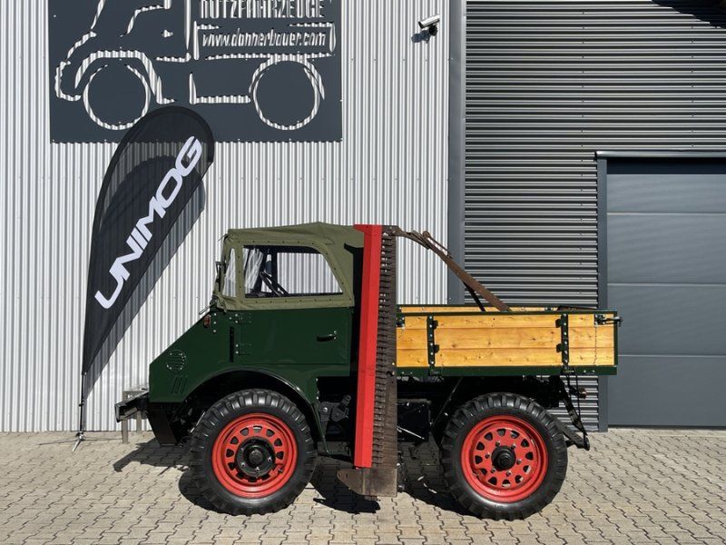 Mercedes-Benz Unimog 2010 wie 411 , Restauriert , Bj. 1953, mit Mähwerk