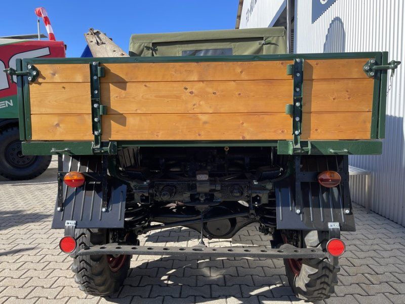 Mercedes-Benz Unimog 2010 wie 411 , Restauriert , Bj. 1953, mit Mähwerk