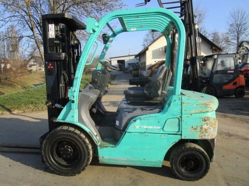 Mitsubishi FD25N Tripl-Freihub 4,75m + Seitenschieber