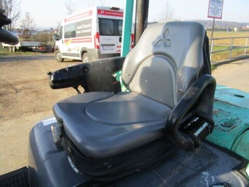 Mitsubishi FD25N Tripl-Freihub 4,75m + Seitenschieber