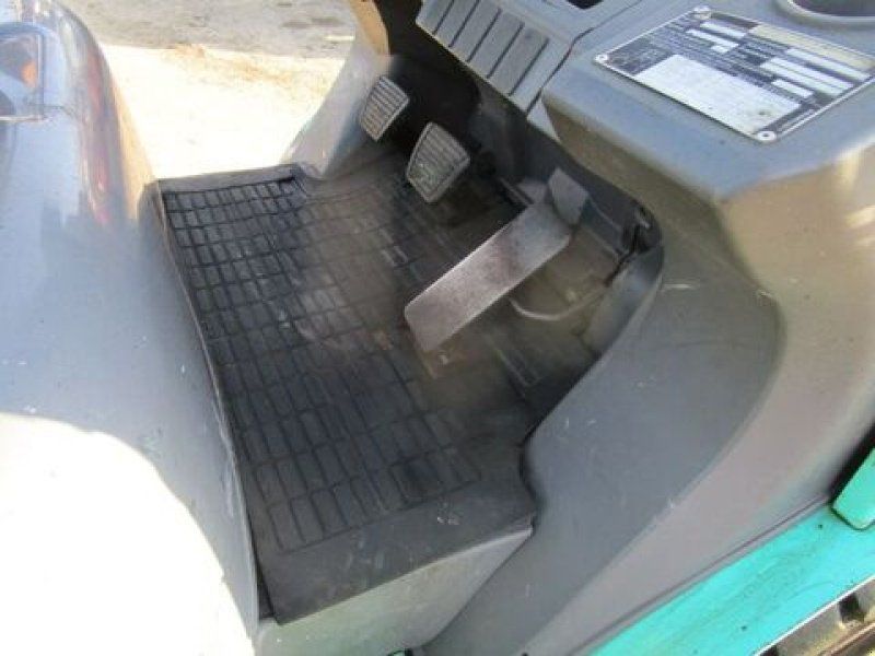 Mitsubishi FD25N Tripl-Freihub 4,75m + Seitenschieber