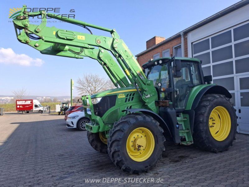 John Deere 6155M mit FL 663R