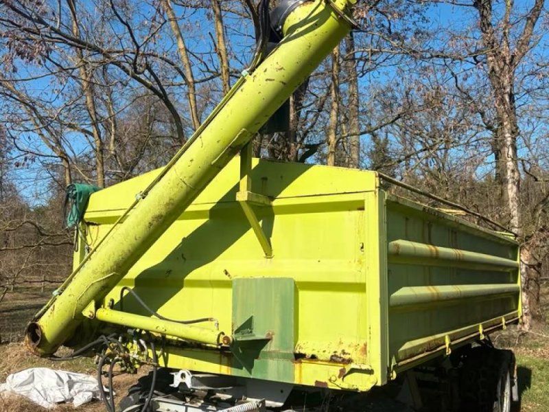 Fortschritt HW 80 mit Düngerschnecke