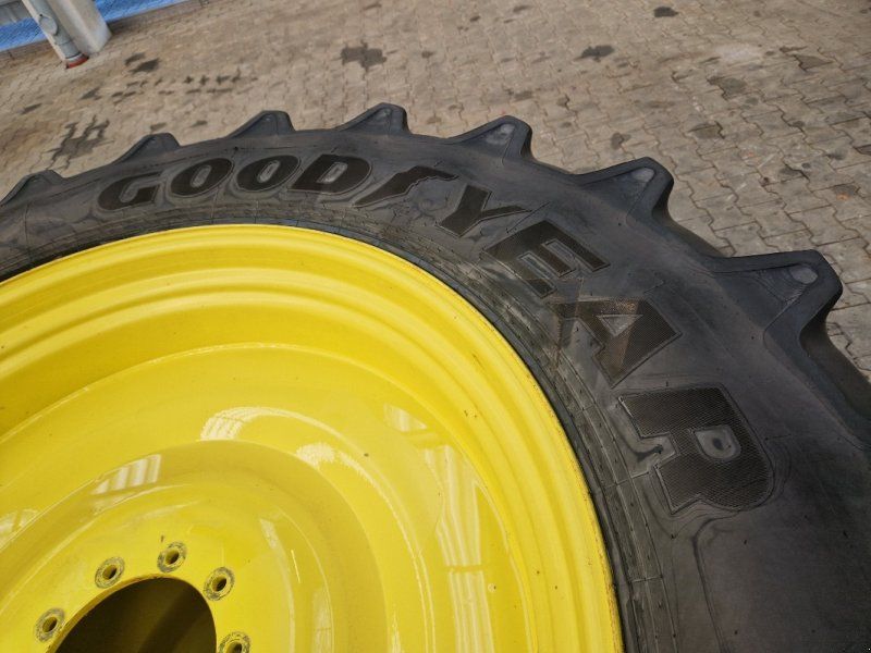 Goodyear 520/85R50