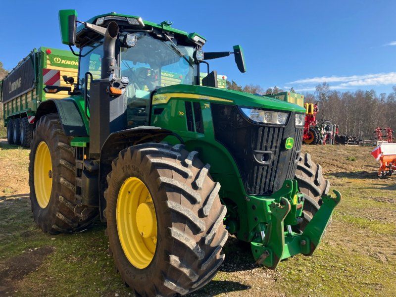 John Deere 7R 310