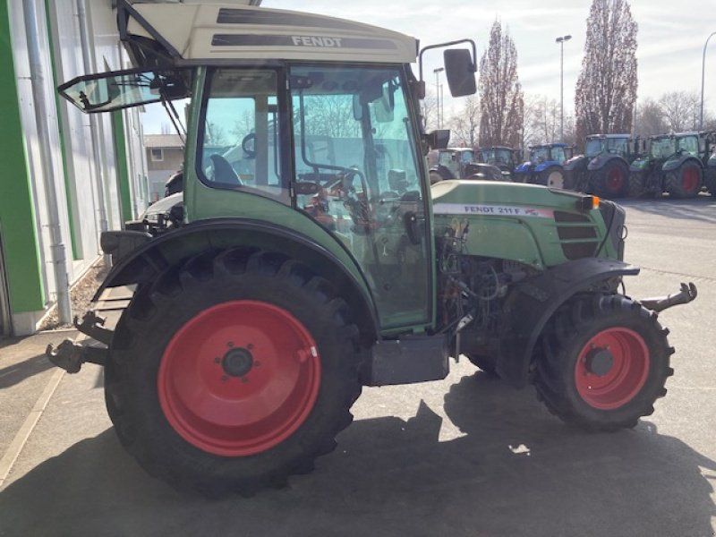 Fendt 211 F Vario TMS