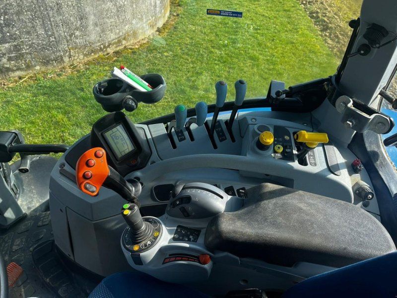 New Holland T7.175 RC Classic