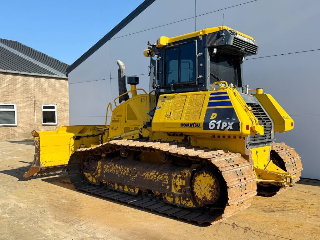 Komatsu D61PX-24 - 6-Way Blade / Ripper Valve