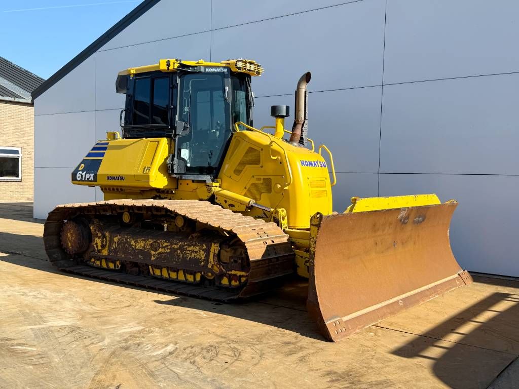 Komatsu D61PX-24 - 6-Way Blade / Ripper Valve