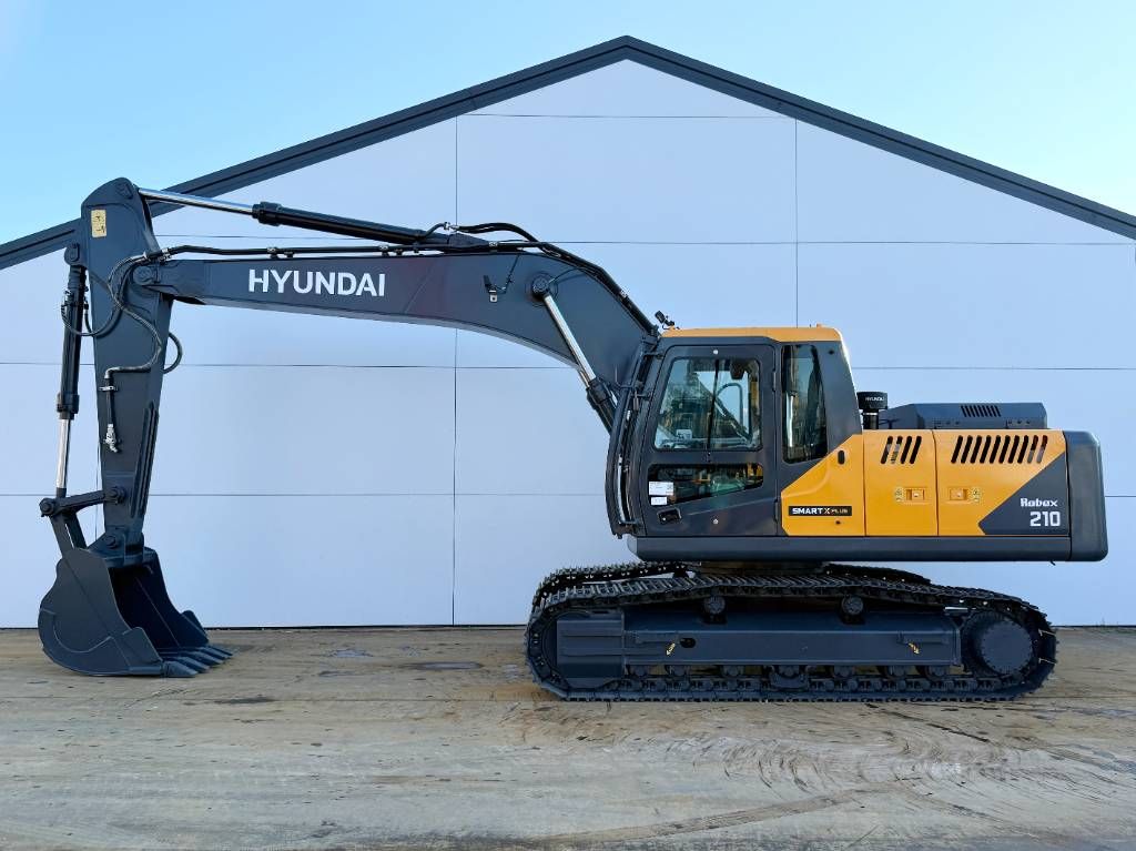 Hyundai R210 Smart X Plus *2026 Model* NEW / UNUSED